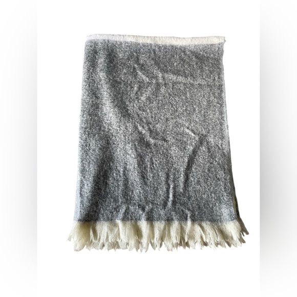 St. Albans 100% Mohair Wool Gray/Yellow/White Throw Blanket - Picture 1 of 11